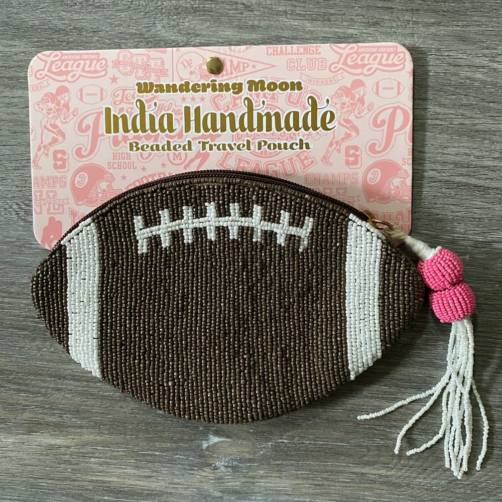 Wandering Moon beaded football shape pouch purse bag💗🏈
